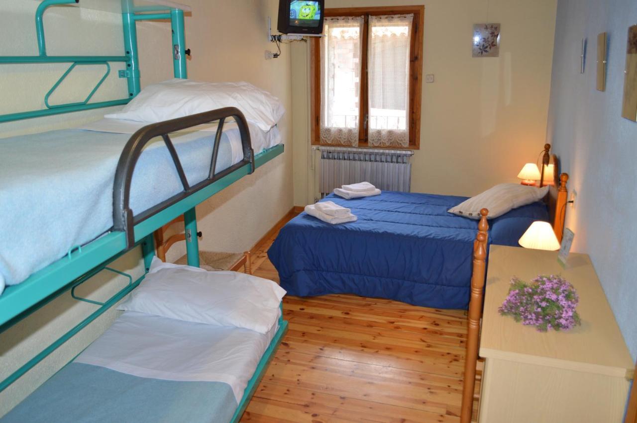 Hostal Pas De La Pera Aransá 外观 照片