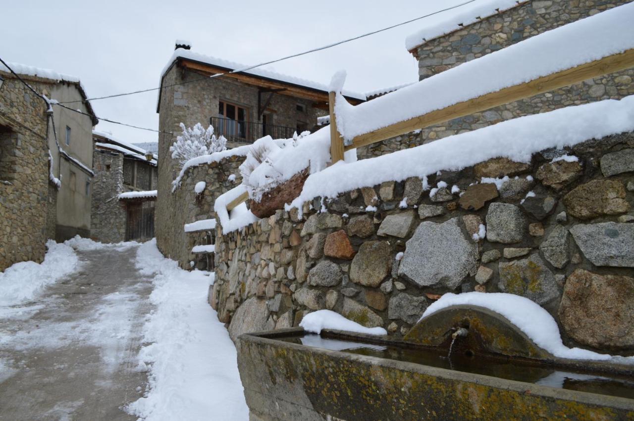 Hostal Pas De La Pera Aransá 外观 照片