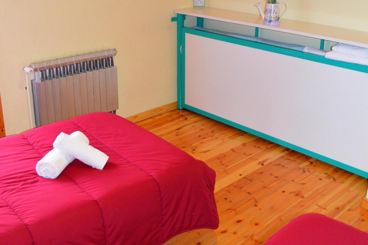 Hostal Pas De La Pera Aransá 外观 照片