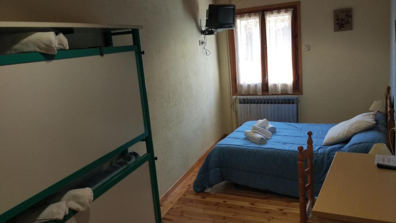 Hostal Pas De La Pera Aransá 外观 照片